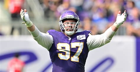 Vikings defensive tackle Harrison Phillips is Walter Payton NFL Man of the Year nominee